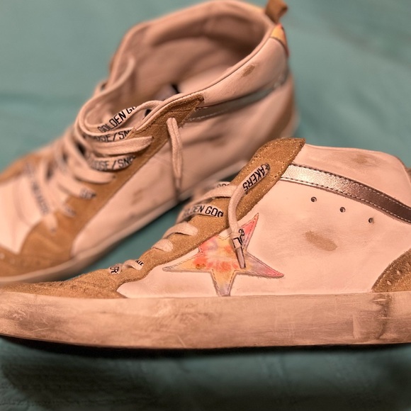 ❤️SOLD❤️GOLDEN GOOSE SNEAKS - Picture 3 of 4